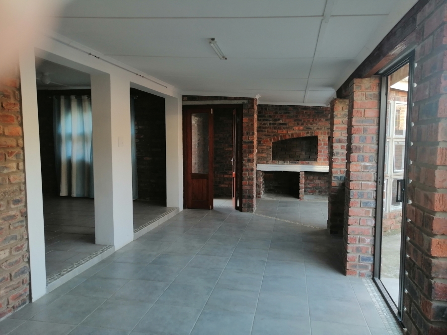 4 Bedroom Property for Sale in Seavale Eastern Cape